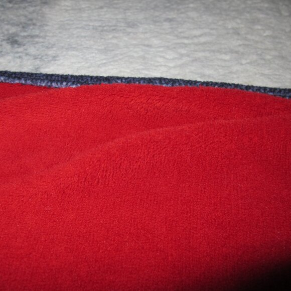 Disney Mickey Summer Tour Colony Theater Fleece Throw Blanket 57 x 44.5 inches - Picture 8 of 8